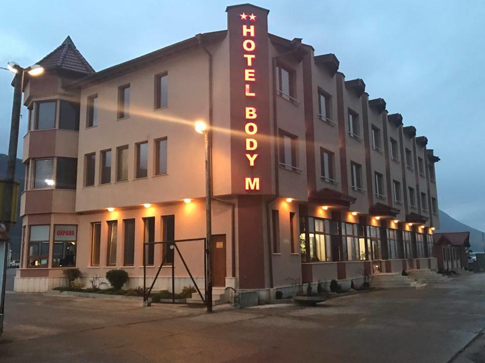 Hotel Body M Vratsa Экстерьер фото